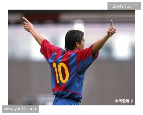 足球球星背后号码的秘密与传奇 盘点世界足坛标志性号码的故事与影响